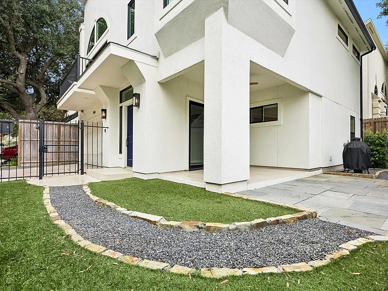 5104 Floyd St — Photo 22