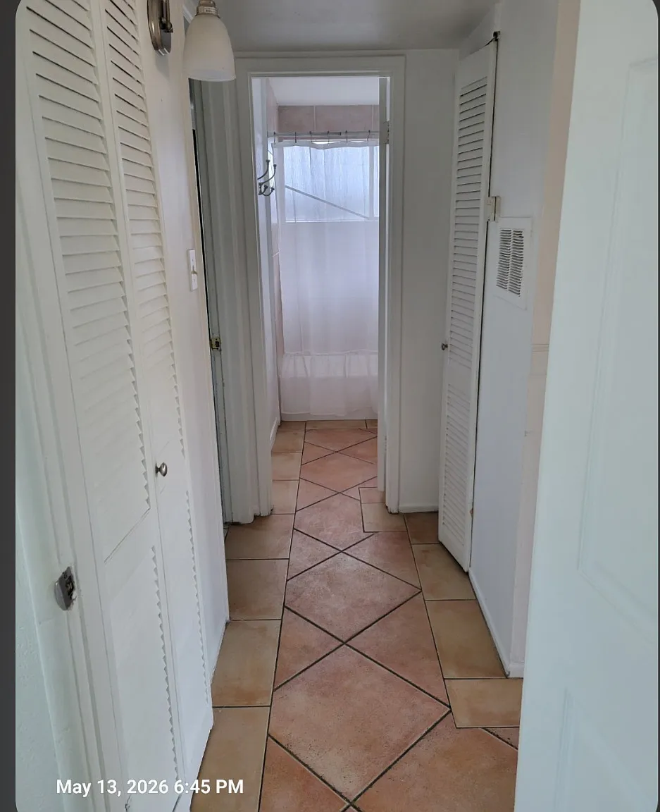 2 bed, 1200 sqft, $1,900 — Photo 1