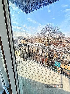 4th image of 1083 Rogers Ave #4B