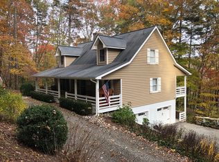 146 Park View Dr, Burnsville, NC 28714