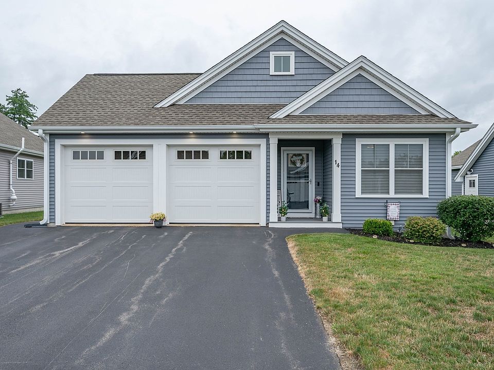 1st image of 14 Pasture Ln #32