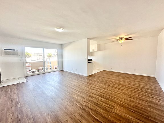 5th image of 17348 Burbank Blvd APT 15