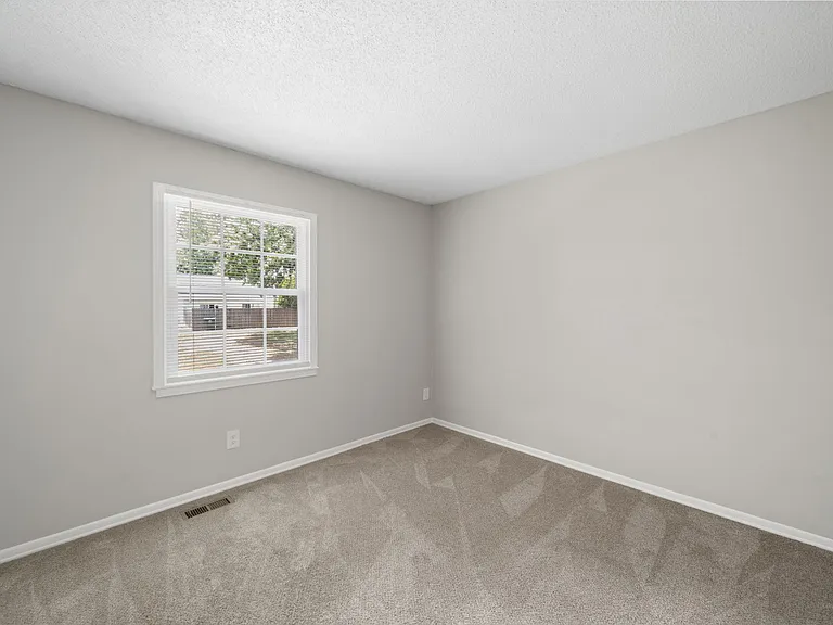 3227 Regents Park Ln #C — Photo 24