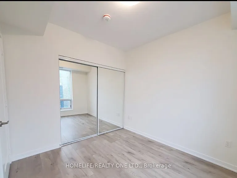 28 Freeland St #3206 — Photo 8
