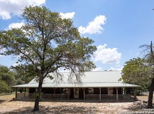 1258 Flash Cir, Luling, TX 78648