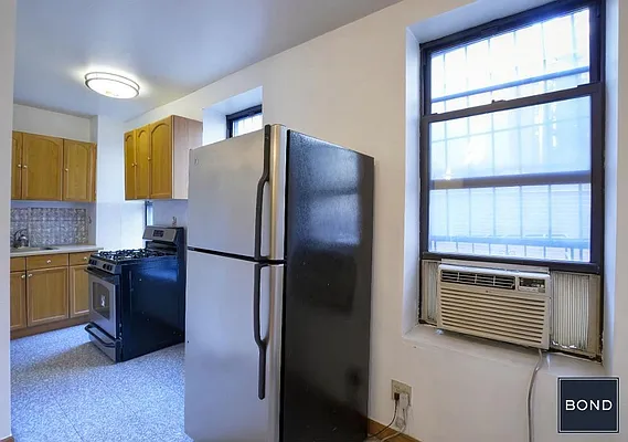 Rented by Bond New York | media 15