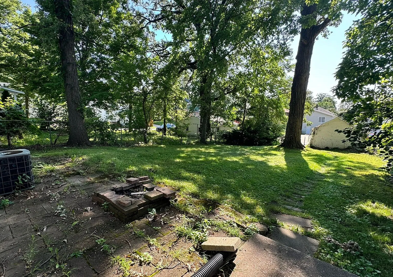 $2,200 | 3 Bedroom, 2 Bathroom House | Cat Friendly* | Available for August 1st, 2027 Move In! — Photo 4