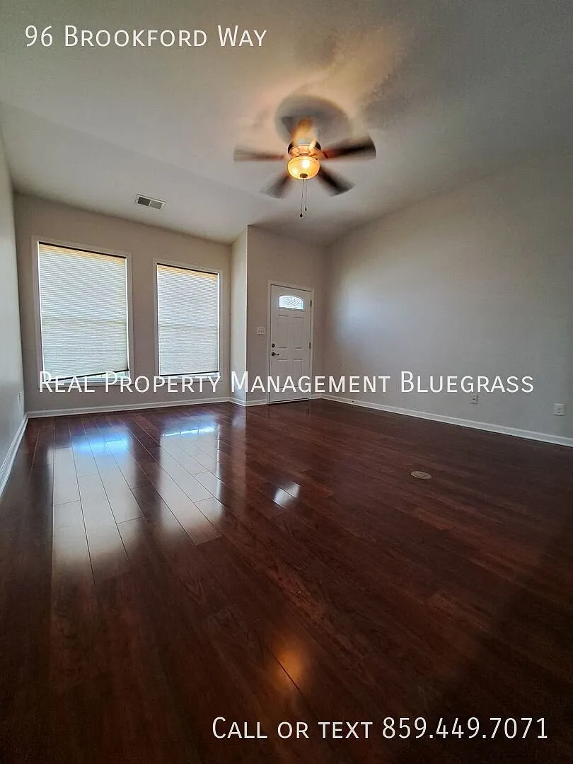 Fantastic 3 Bedroom 2 Bath Home in Rocky Creek Farm subdivision — Photo 2