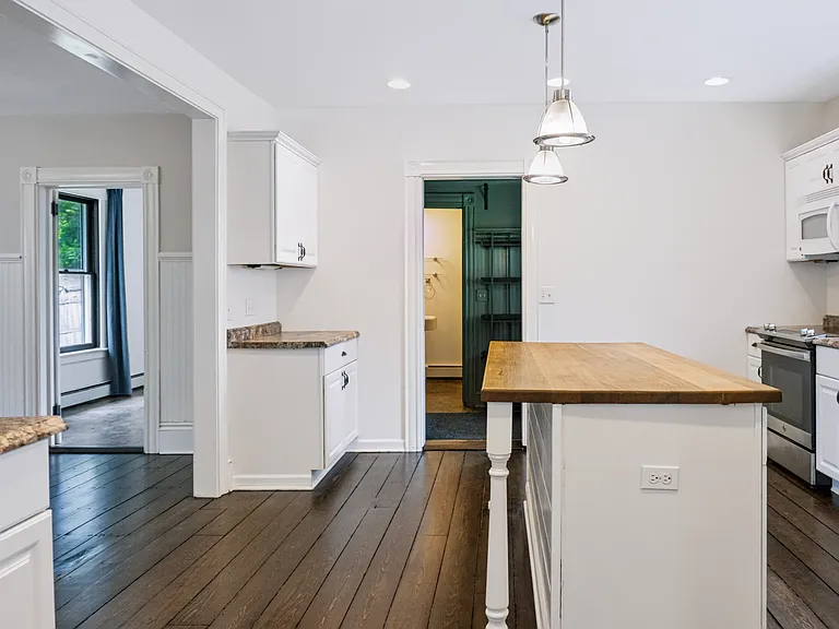 120 Church St — Photo 8