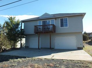 3160 SW Wickiup Ave, Redmond, OR 97756