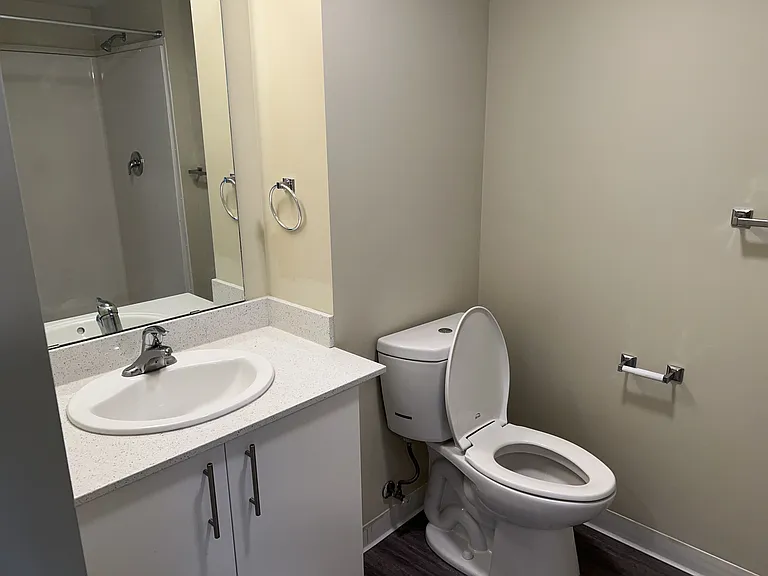 Cubix at Othello Apartments — Photo 152