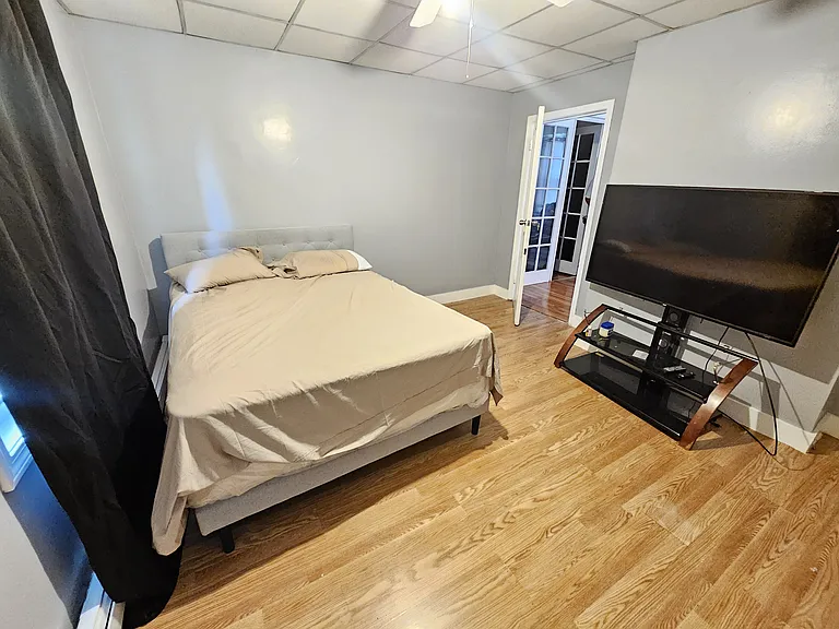 28 Cedar St #1 — Photo 7
