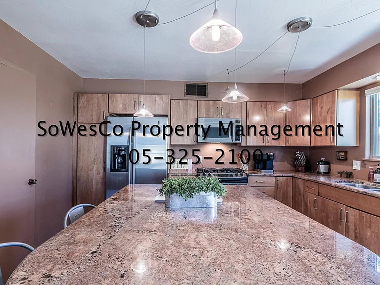 3008 N Sunset Ave — Photo 7