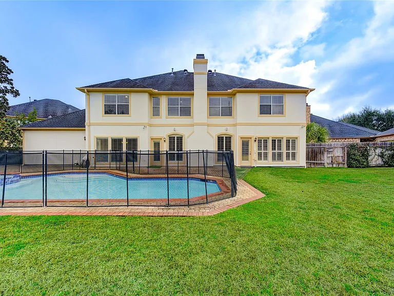 1502 Ashbury Park Ln — Photo 3