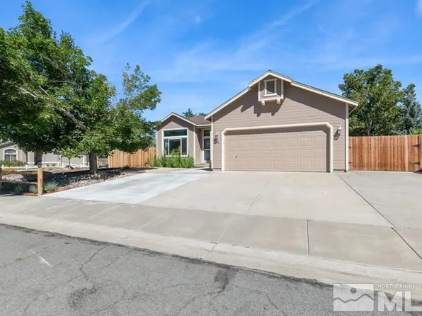 681 Silver Falls Ct, Reno, NV 89521