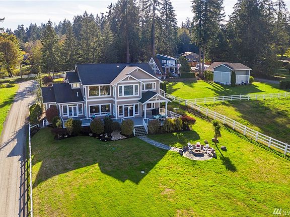 3rd image of 953 Gway Dr
