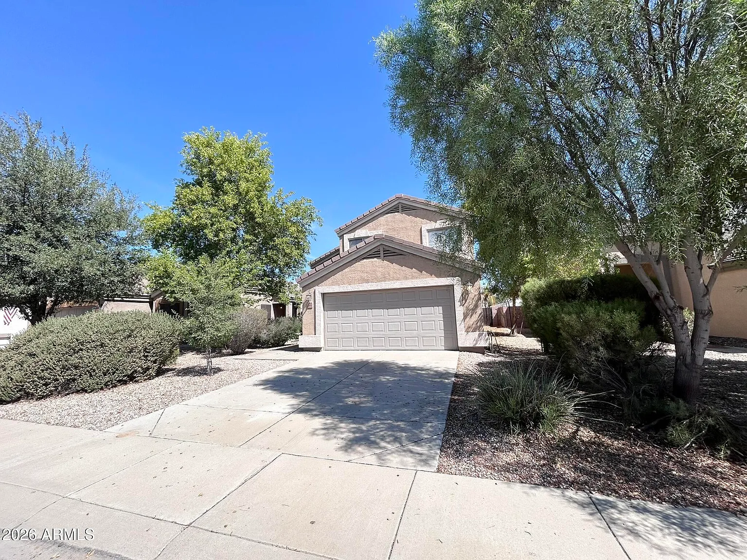 4 bed, 3.0 bath, 2439 sqft, $1,950 — Photo 2