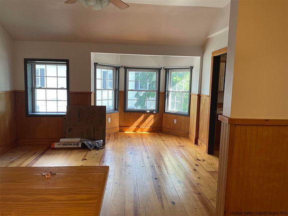 4th image of 16 Livingston St APT A