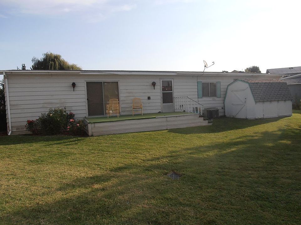 2nd image of 1044 SE Raven Ln