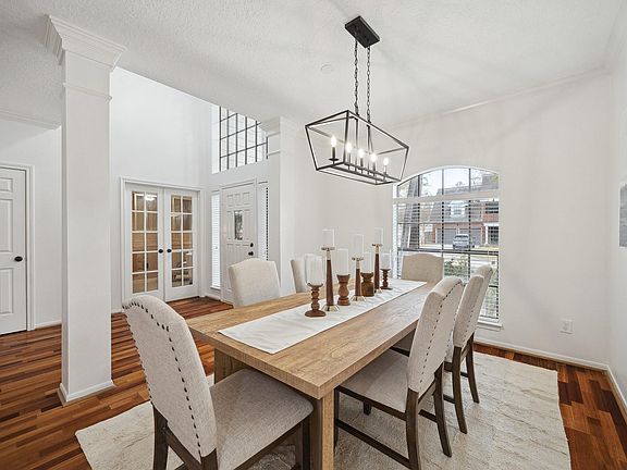 2nd image of 15 Amber Sky Pl