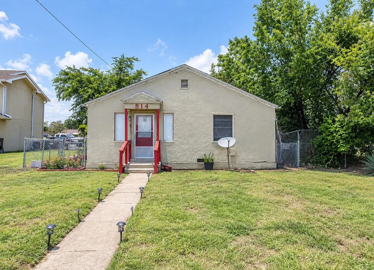 2 bed, 725 sqft, $1,050 — Photo 1