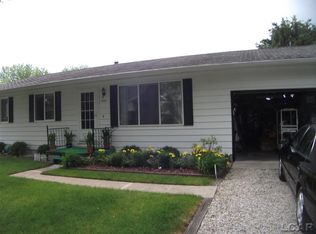 5380 Noland Dr, Tecumseh, MI 49286