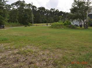 427 Thomas St, Bay St Louis, MS 39520