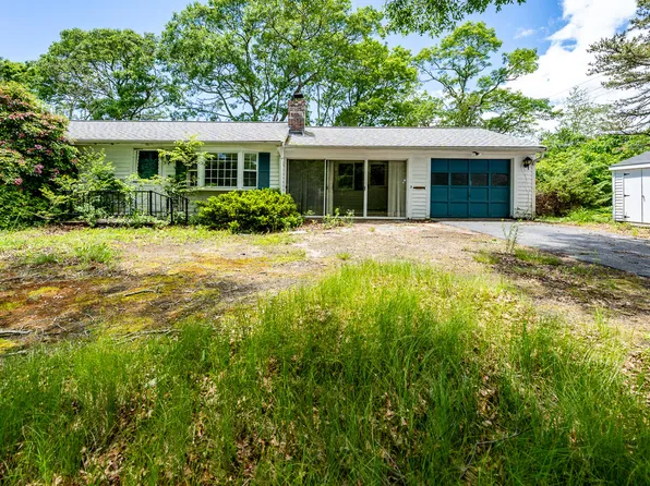 3 Phyllis Drive, South Yarmouth, MA 02664
