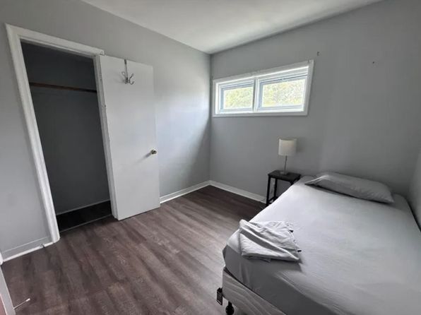 2140 Kenmore Ave #3