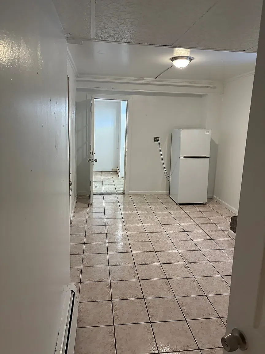 2435 Lyvere Street — Photo 3