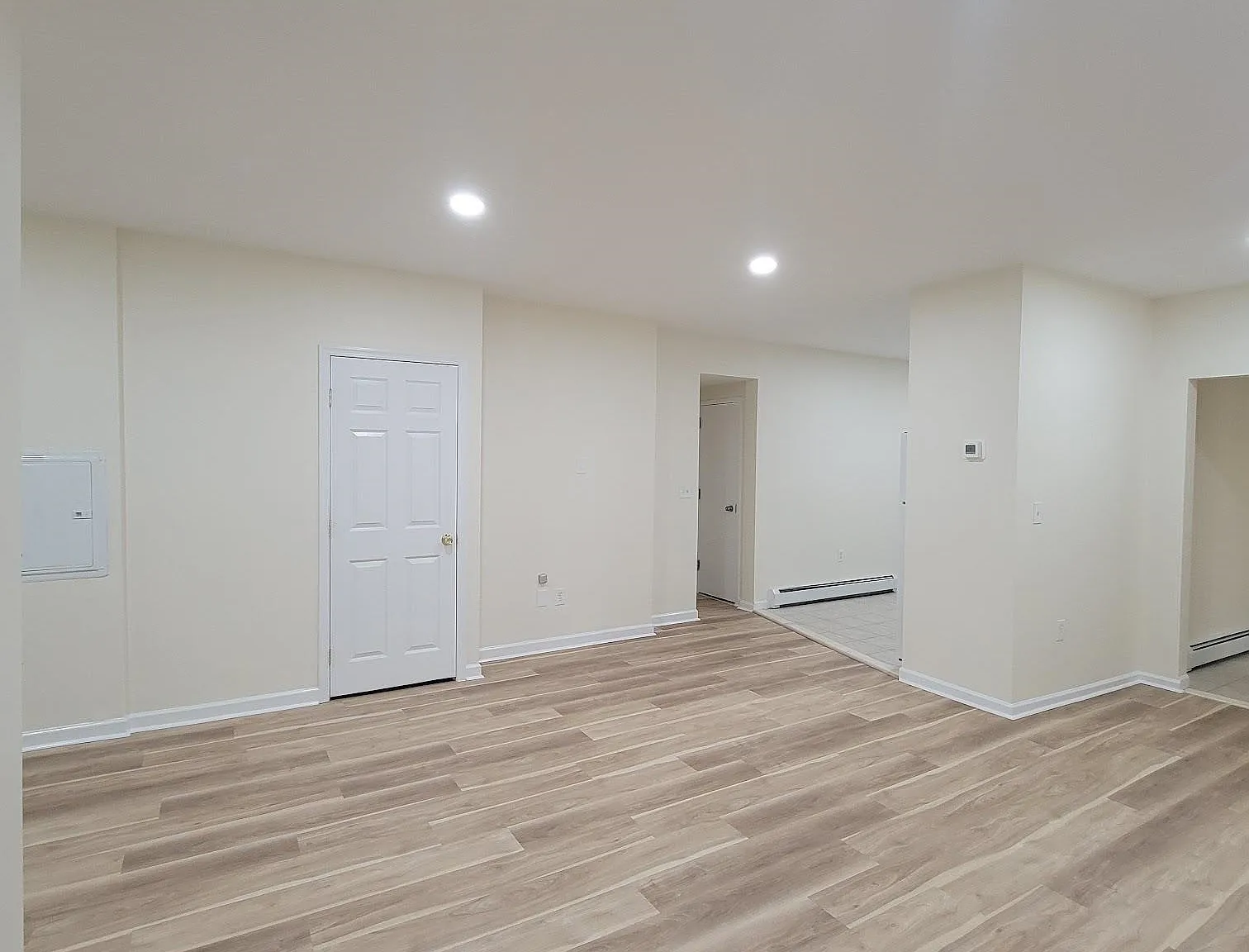 1 bed, 1.0 bath, 800 sqft, $2,200 — Photo 2