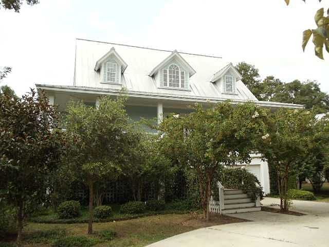 1st image of 122 N Boyle Dr