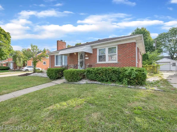 200 Kingsbury Ave, Dearborn, MI 48128