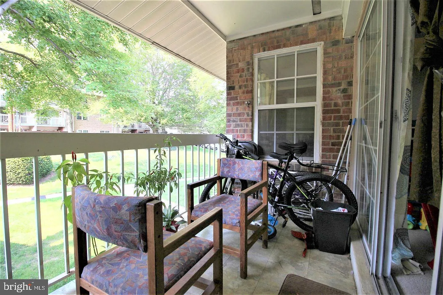 1 bed, 1.0 bath, 816 sqft, $1,800 — Photo 2