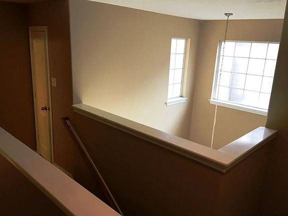 5th image of 17203 Oakwood Chase Dr