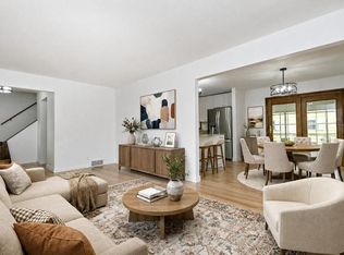 21300 Astolat DRIVE, Brookfield, WI 53045