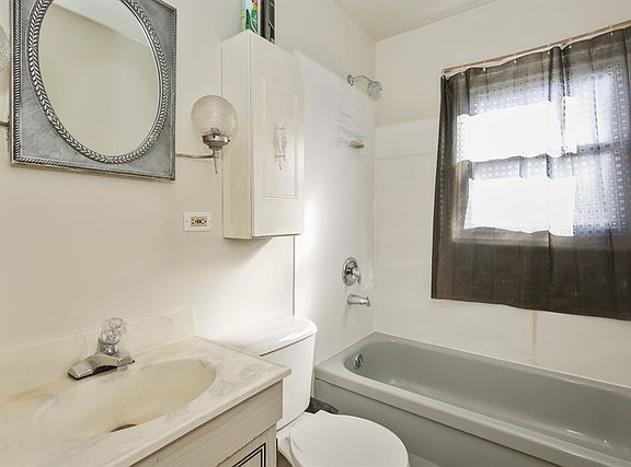 5th image of 217 Cypress Dr