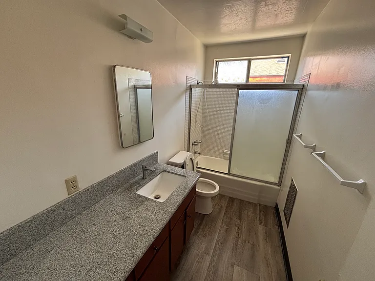 5213 Meridian St — Photo 15