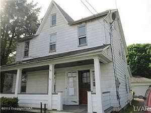 1st image of 352 Broad St