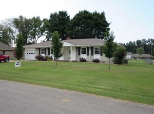 251 Winslow Dr, Florence, AL 35633