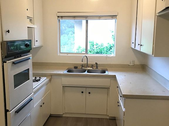 2nd image of 2102 W 157th St APT 6