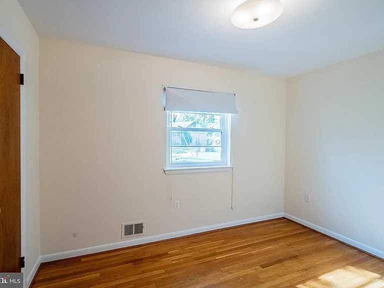 6608 Fairlawn Dr — Photo 15