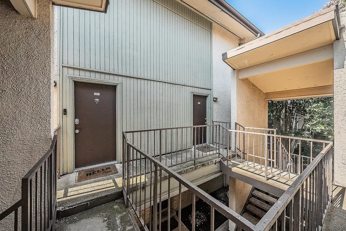 1 bed, 732 sqft, $1,300 — Photo 2