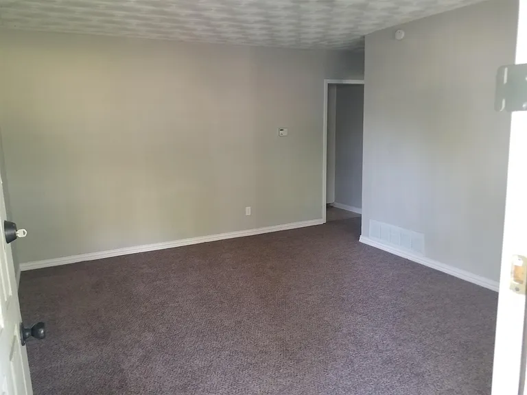 3460 Edith Ln — Photo 11