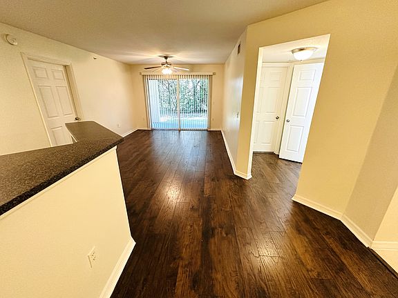 5th image of 4021 San Marino Blvd APT 106