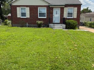 20 Derhake Rd, Florissant, MO 63031