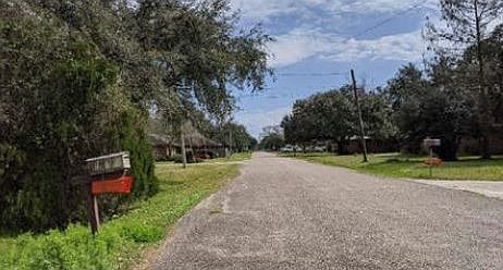 2nd image of 4001 South Dr