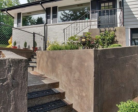 4th image of 4710 129th Ave E