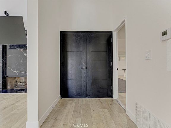4th image of 8338 Sale Ave