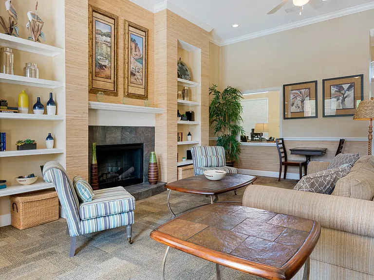 Ryan Oaks Apartments — Photo 12